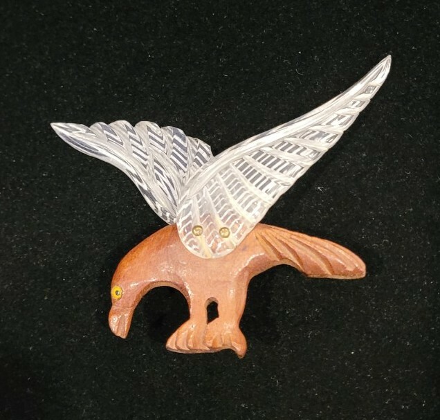 Vintage Unsigned 1940’s Carved Clear Lucite and Wood Eagle Bird Brooch Pin