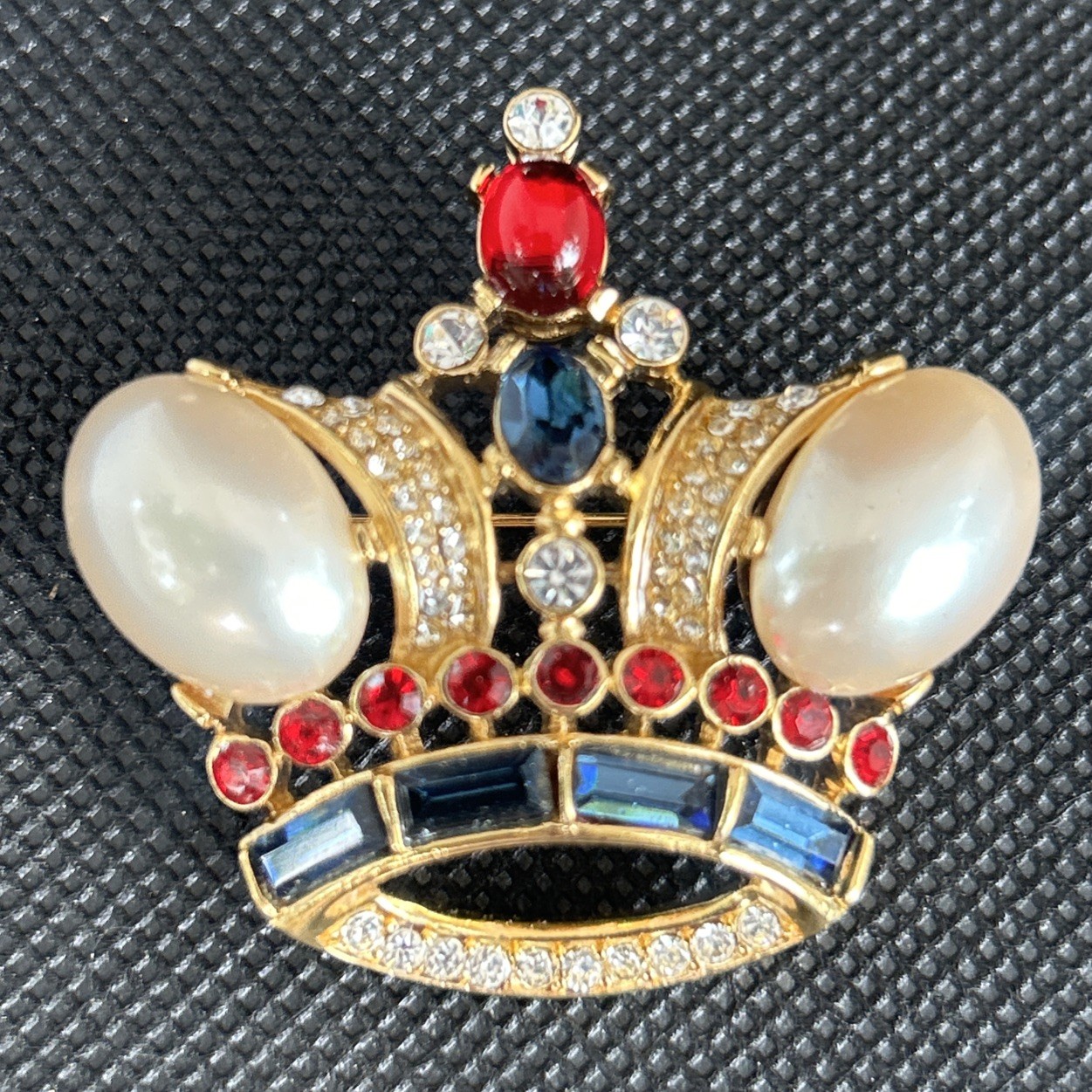 Vintage Trifari Faux Pearl Rhinestone Crown Brooch Pendant Gold Tone Convertible