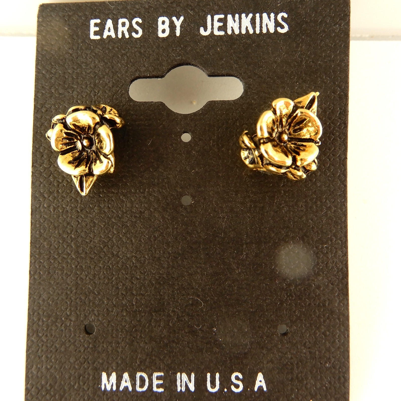 Your choice of Vintage pewter, gold or painted Poppy flower stud earrings