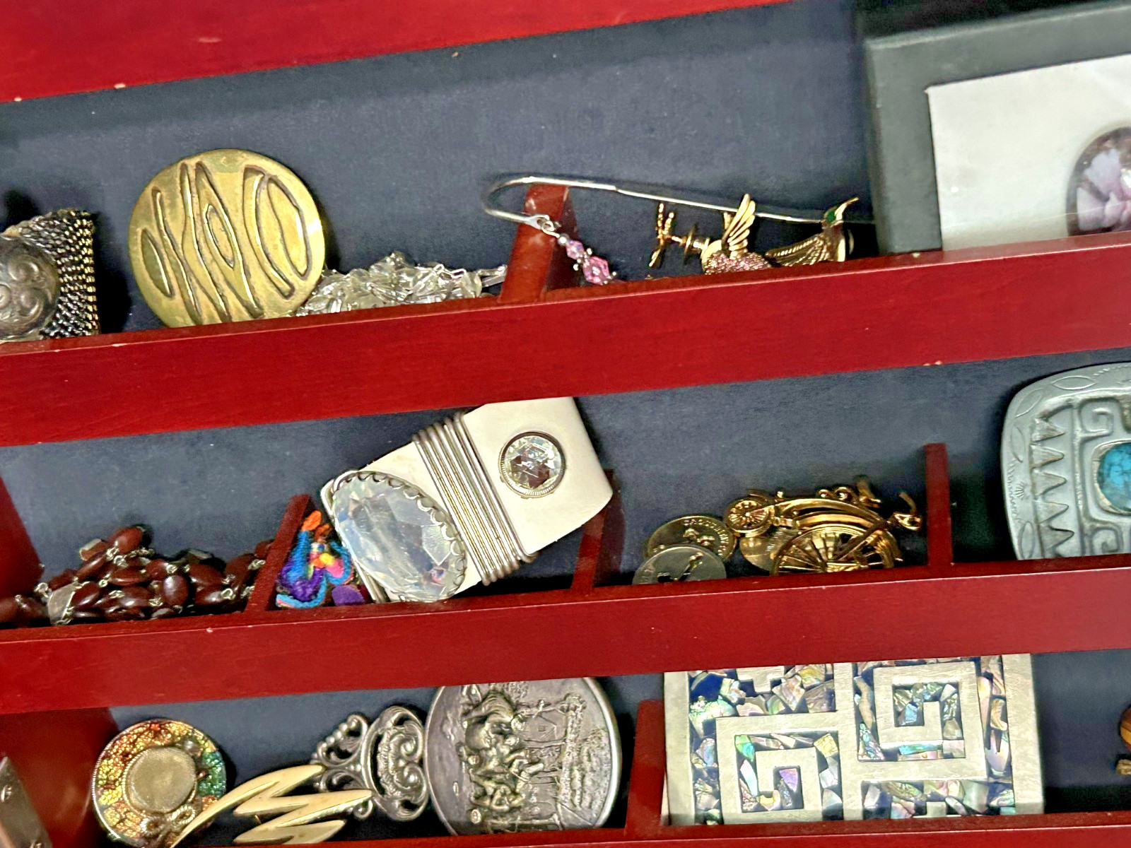 Lot Costume Fashion Jewelry Vintage-Current Necklaces Bracelets Earrings etc.