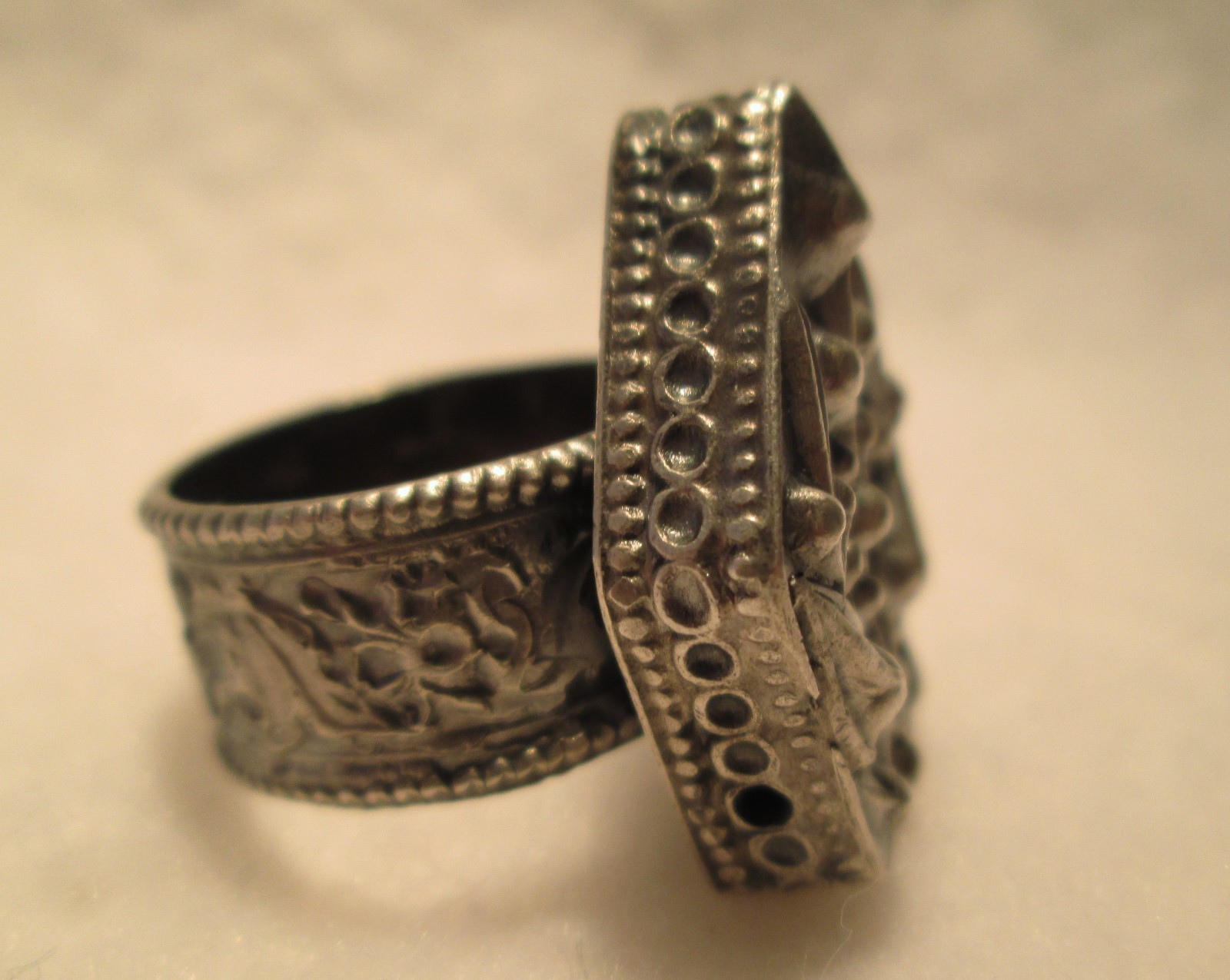 Unusual Middle Eastern Detailed Silver Lozenge Relief Ring