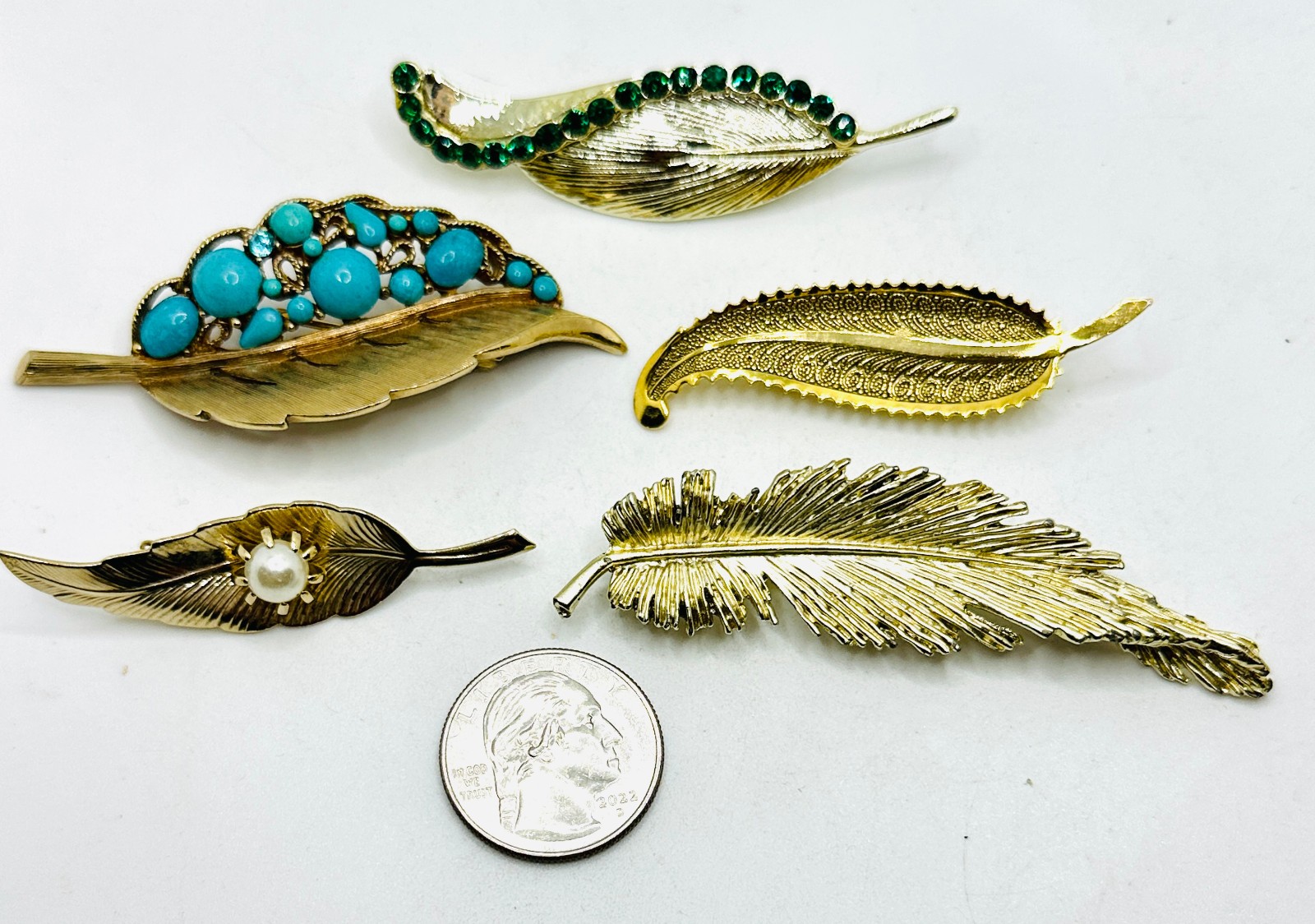 Lot 5 Gold Tone Leaf Brooches – Coro, Gerry’s & Unsigned Capri EUC