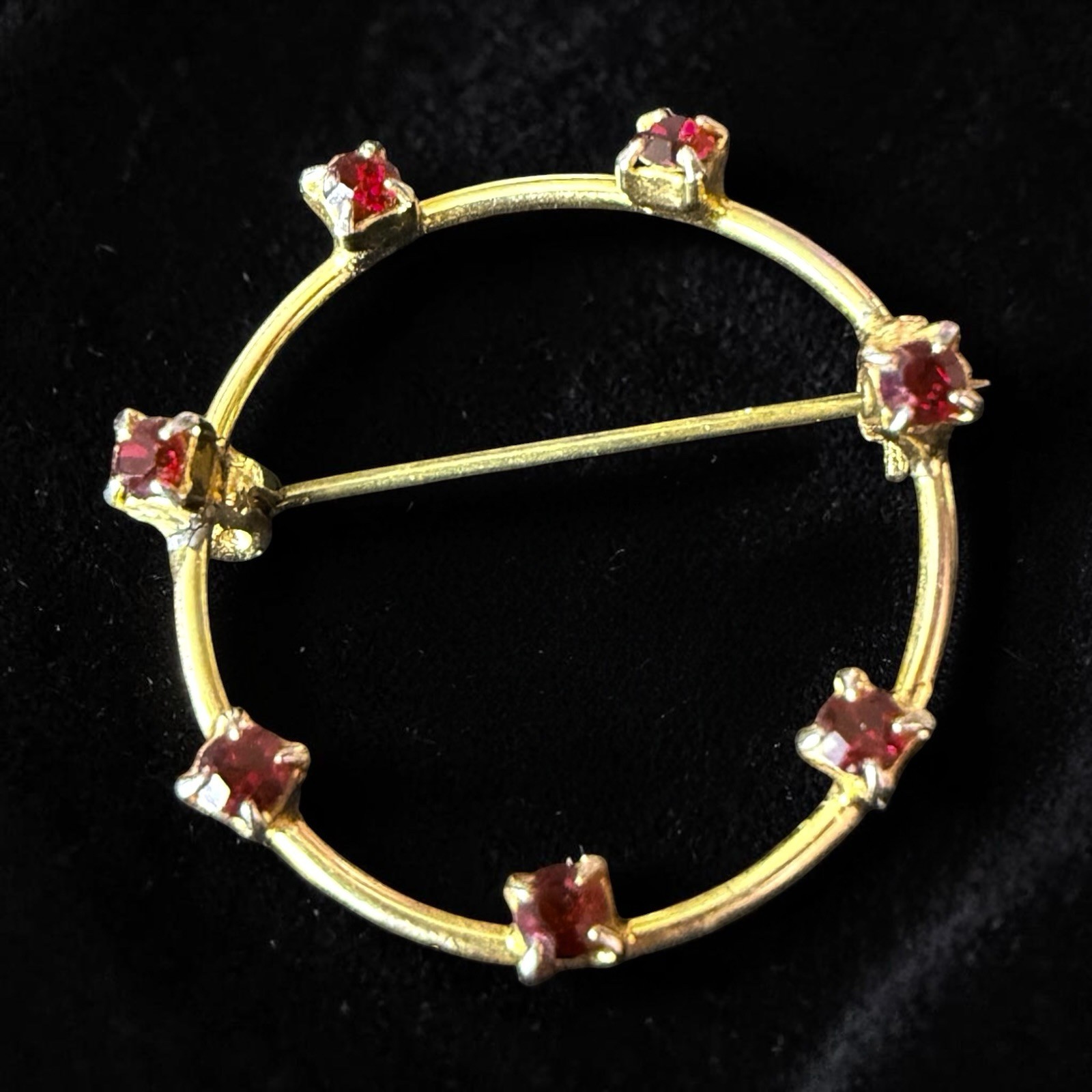 Rhinestone Brooch Vintage Red Circle Gold Tone Pin Mid Century 1950s