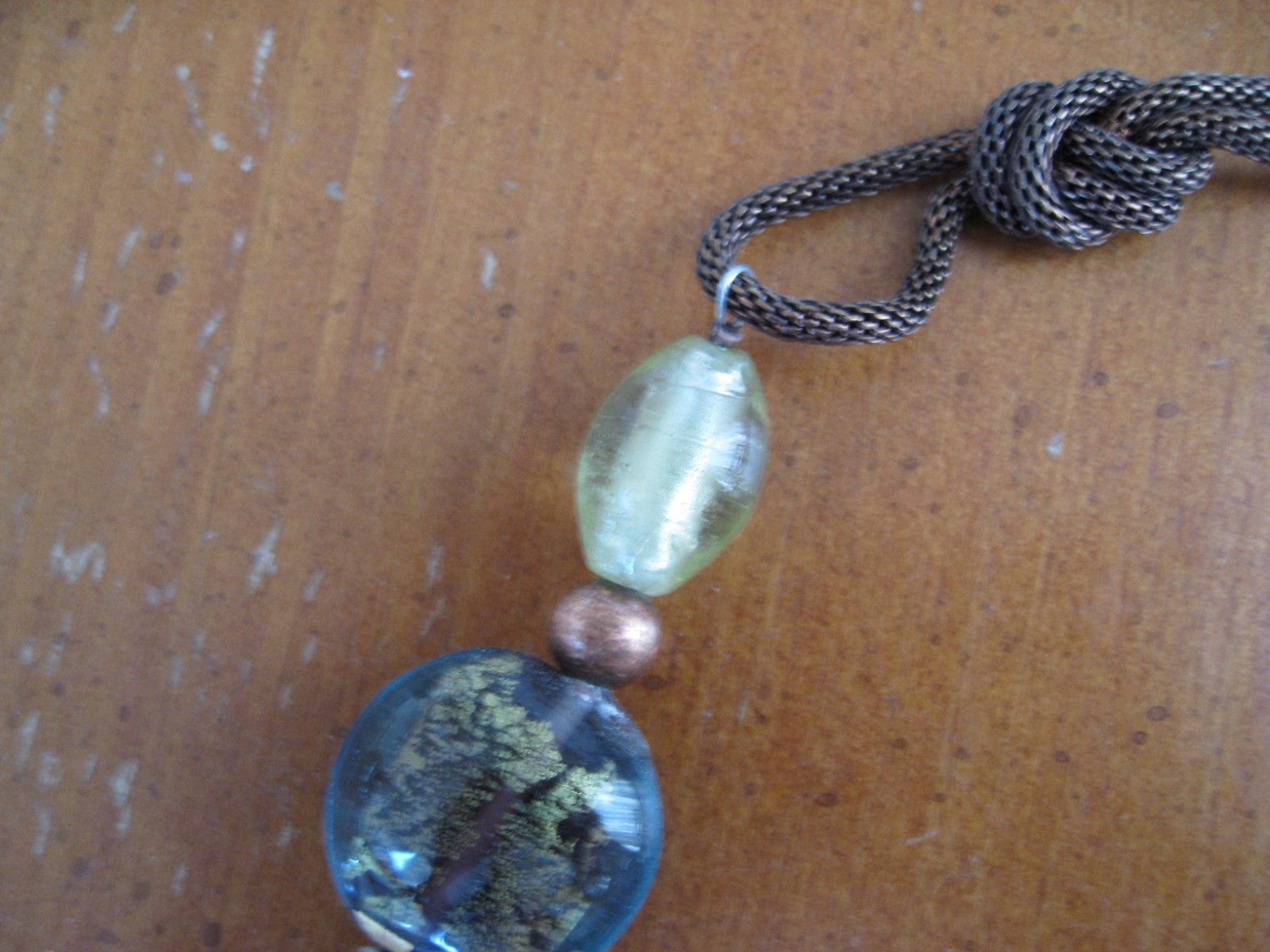 VINTAGE SIGNED COLDWATER CREEK GLASS BEAD & BRASS METAL 21″ NECKLACE! G26538