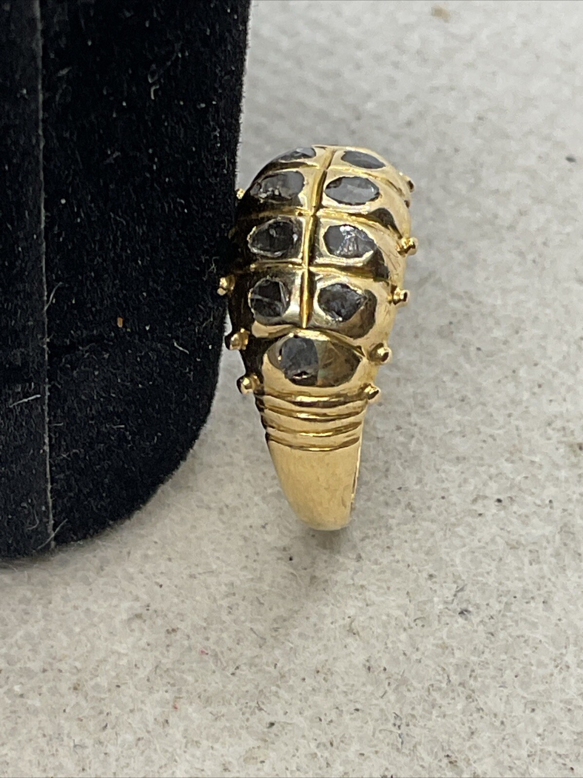 VINTAGE HANDMADE Solid 18K Yellow Gold Rose Cut Diamonds Ladies Band Ring 2gr.