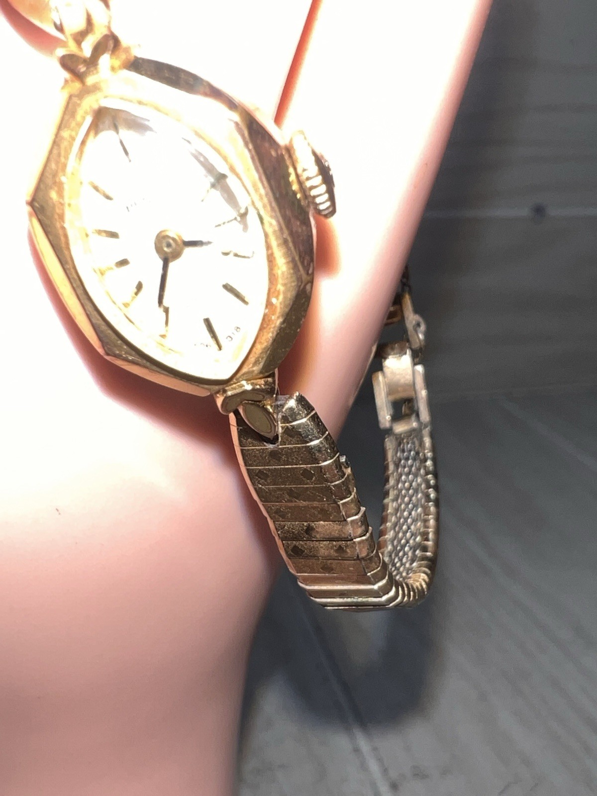 BENRUS WOMENS VINTAGE MANUAL WIND WATCH 14K G.Electroplate Face 10k GF BAND MCM