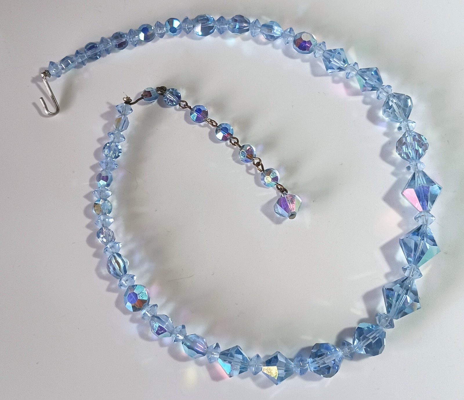 Vtg Adjustable Graduated Bead Necklace w/ Pale Blue AB Faceted Glass Stones