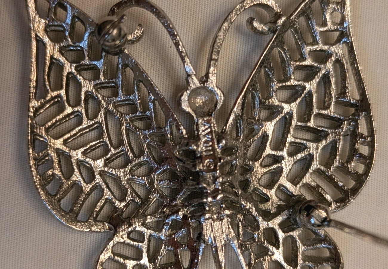Avon Butterfly Brooch Vintage Blue Rhinestone Eyes Silvertone & Goldtone Pin