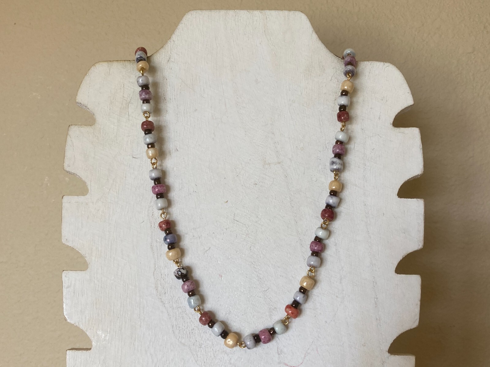 Vintage Multicolor Glass Bead Gold Tone Necklace – 19″
