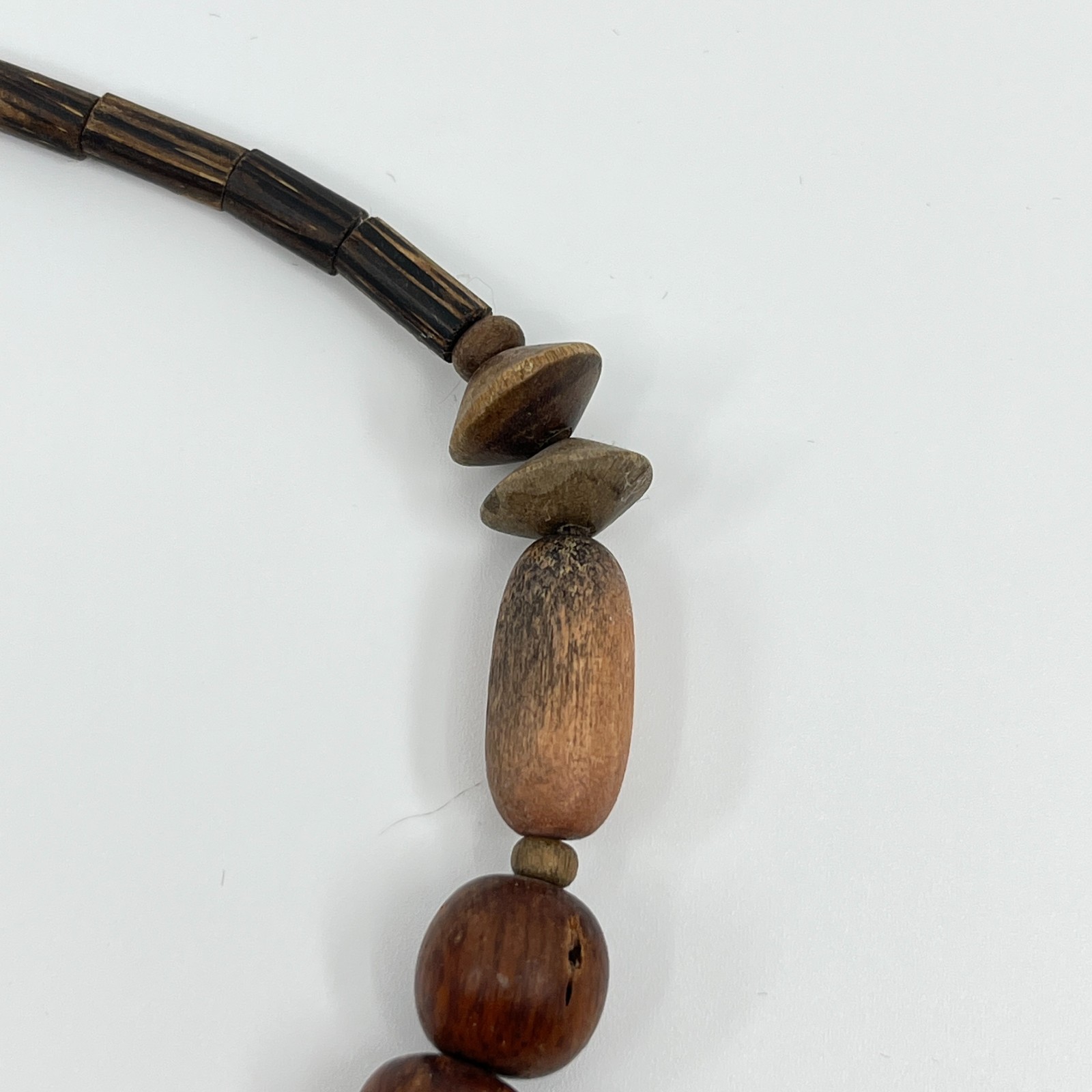 Vintage Boho Tropical Wood Parrot Beaded Statement Necklace Pink Bird Accent