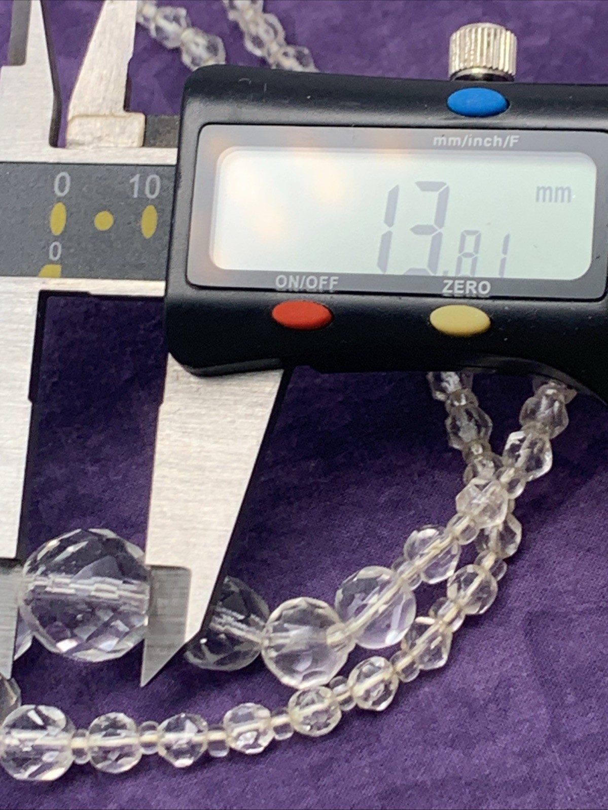 Vtg Glass Faceted Graduated 17.5″ Necklace w/ 925 Fish Hook Clasp