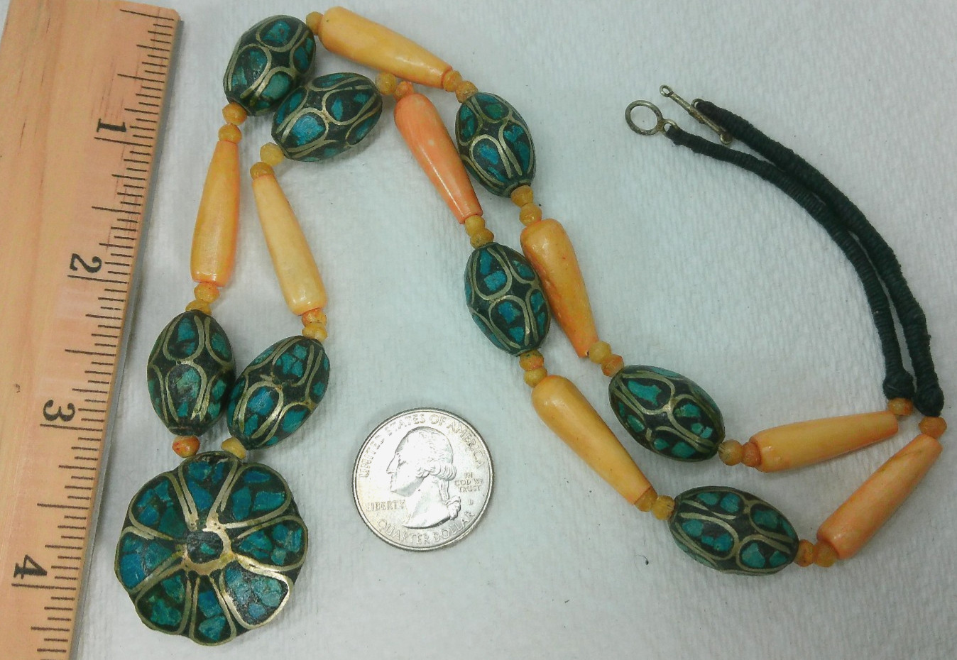 Vtg Turqoise Chip Inlay Silver Cow Bone Beaded Tribal Flower Pendant Necklace