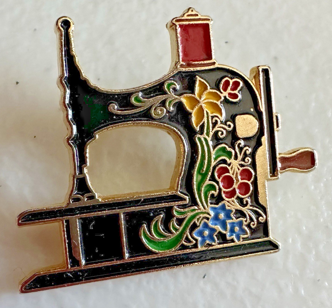 Vintage Clotilde Sewing Machine Brooch 1991 Enamel Figural Quilting Pin