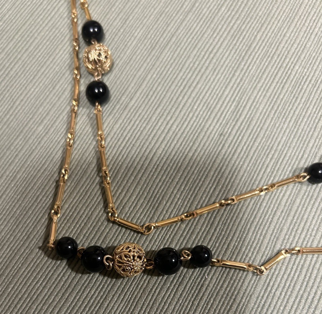 vintage Monet gold-tone bar/link station necklace black bead gold filigree balls