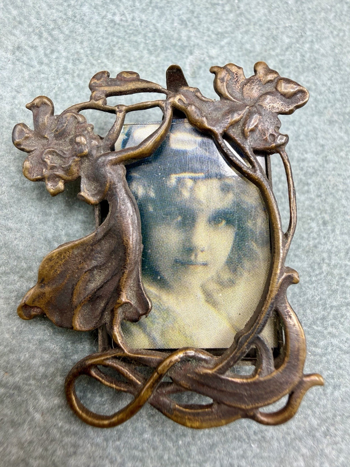 Vintage Art Nouveau Portrait Brooch Floral Brass Lady Pin Estate Jewelry