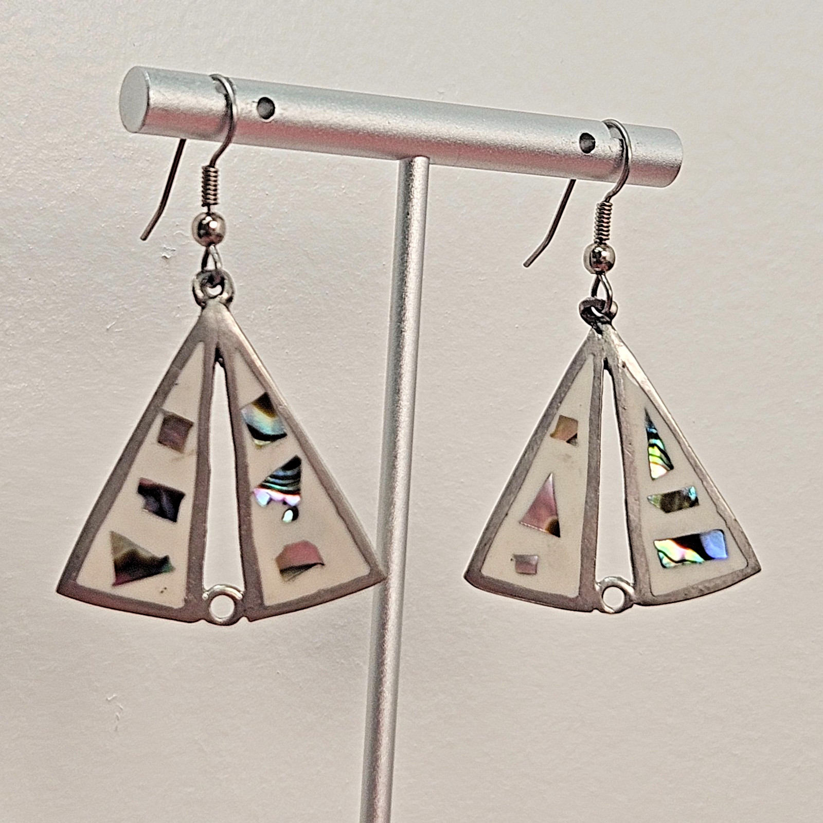 Vintage ALIA Mexico Abalone Inlay on White Enamel Alpaca Silver Dangle Earrings
