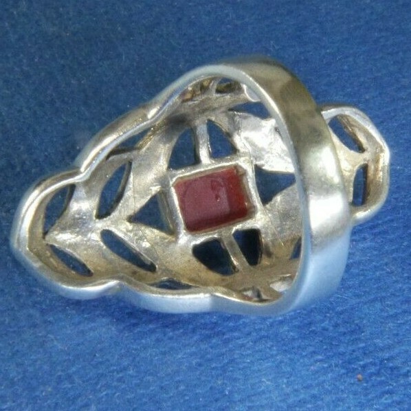 Coral & Marcasite 1 1/4″ 0.925 Sterling Silver estate traveling band Ring size 6