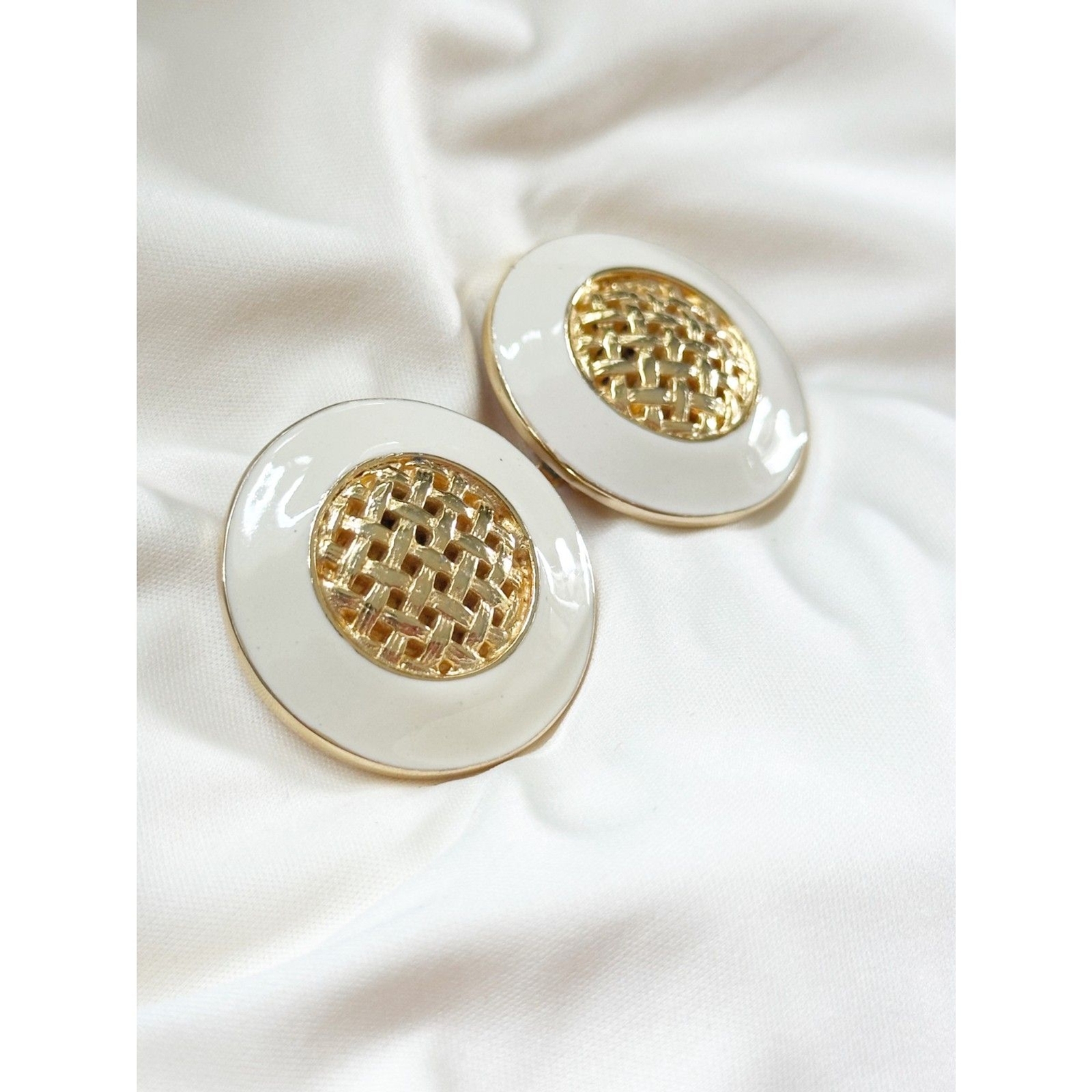 Vintage GAY BOYER signed chunky gold tone Cream enamel clip on earrings