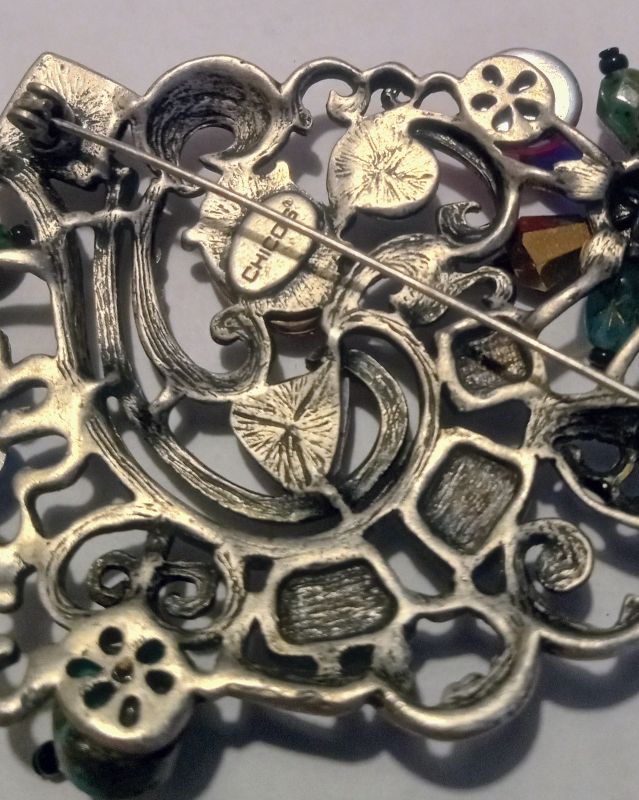 Vintage Unique Chicos Brand Mixed Metal And Bead Brooch Silver Tone 3×2 Inches