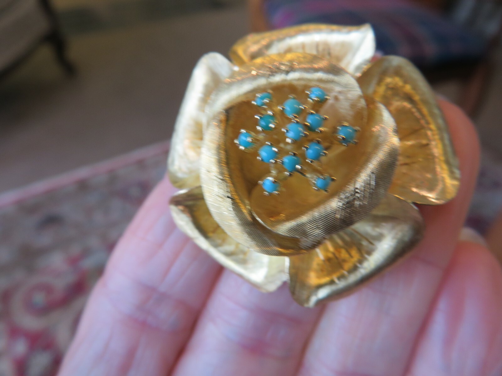 ART DECO 18K GOLD ITALY TURQUOISE FLOWER BROOCH 39 MM ROUND