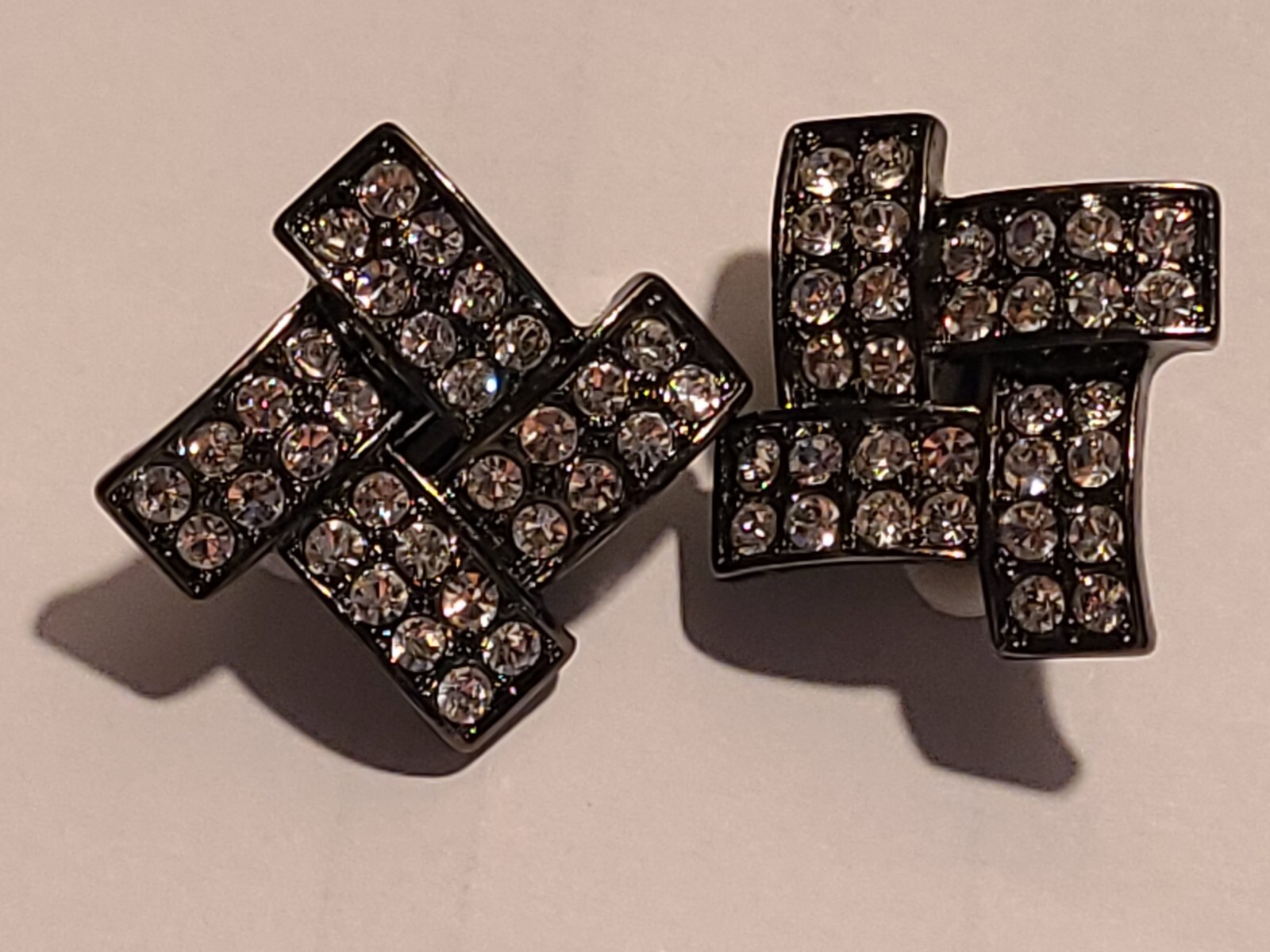 NEW HSN Justine Simmons Clip- On Rhinestone Earrings Hematite Tone Metal NIB