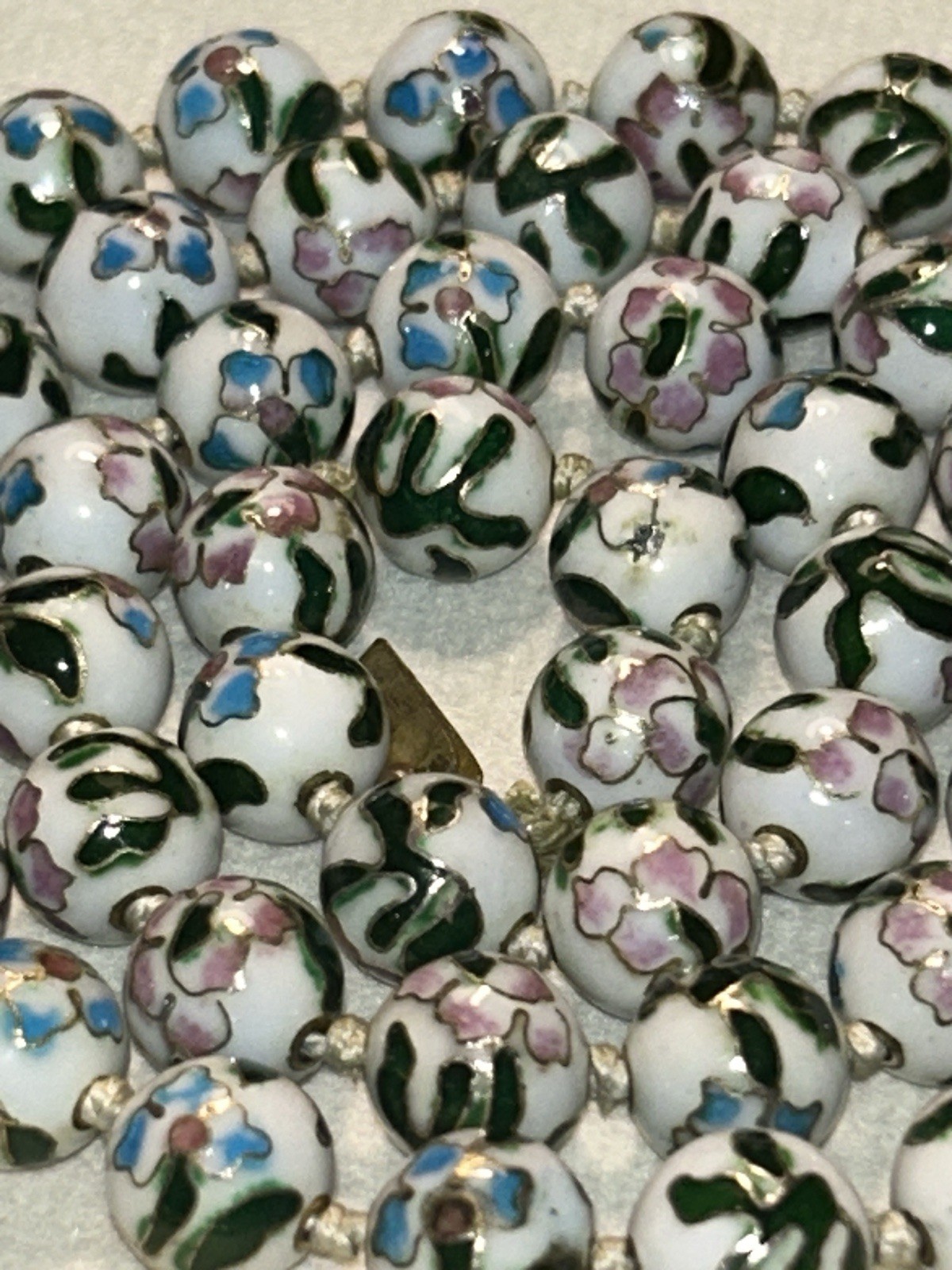 Vintage Cloisonné Enamel Beaded Necklace White Floral Hand Knotted 24” 1960s MCM