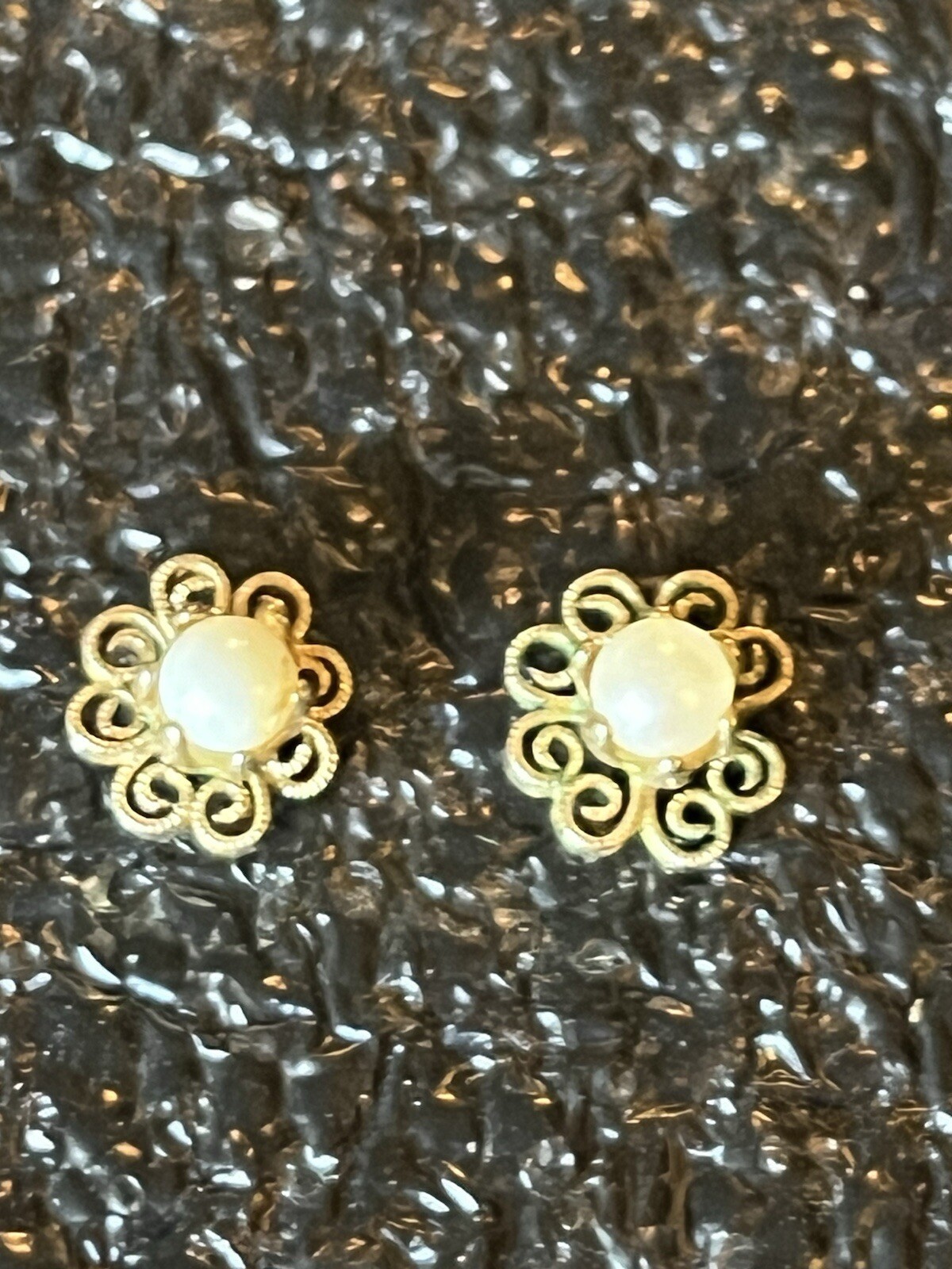 Pierced Earrings. Unknown Metal And Or Stones Floral Style And Pearl Like Stone