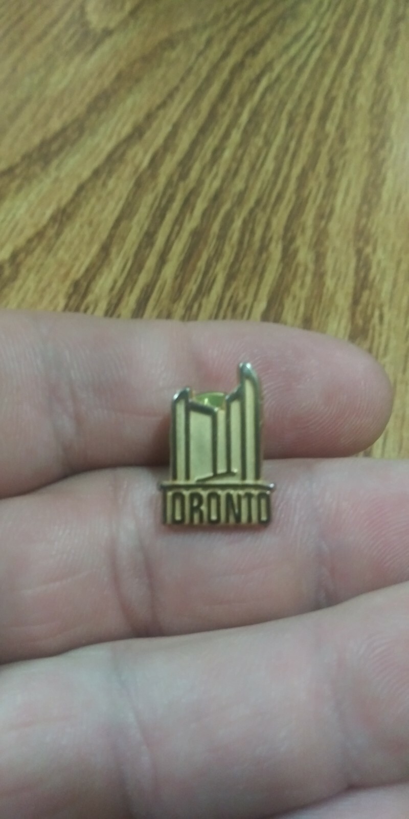 Vintage Brass Toronto City Skyline Buildings Brooch Pin Souvenir FAST SHIPPING!