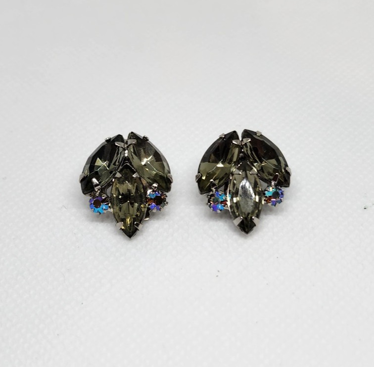 Vtg Juliana Delizza & Elster Grey Smokey and Blue Rhinestones Clip on Earrings
