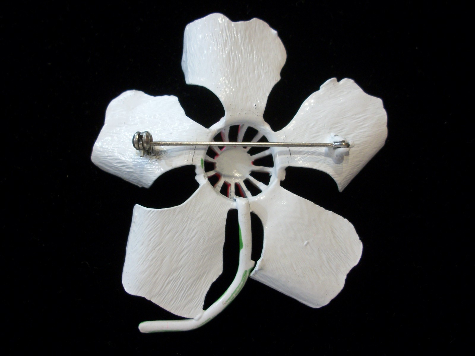 VTG*RARE*MeTaL ENaMeL*PEACH/PINK BLEND*WHiTE SWiRLy FLoWeR PiN/SPRINGTIME BEAUTY