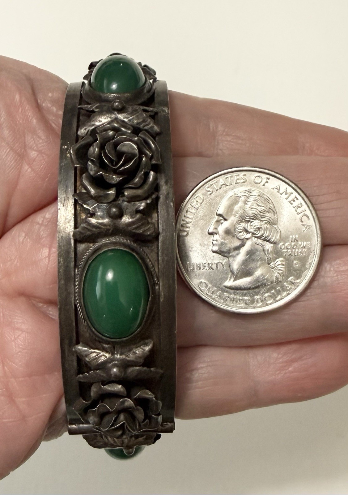 1930s BAUSI BRUNO Italy 800 Silver Chrysoprase 3D Roses Hinged Bangle 44g