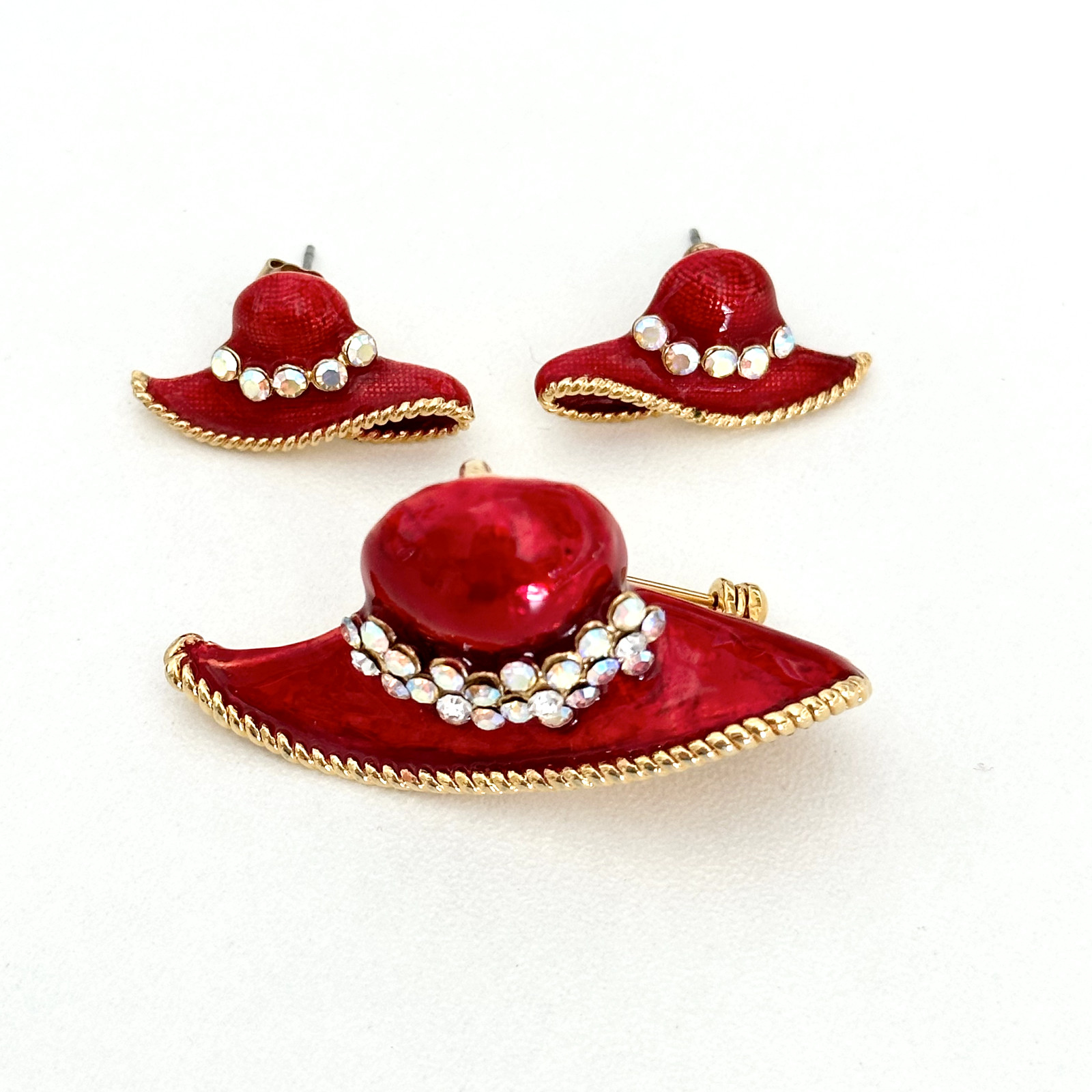 Vintage Red Enamel AB Rhinestone Gold Tone Hat Brooch Pin Earrings Set