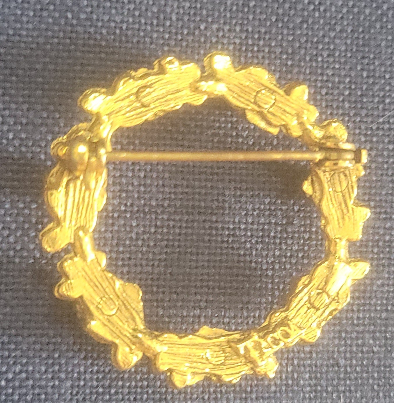 Vintage Tacoa Signed Gold Tone W/faux Pearls Brooch