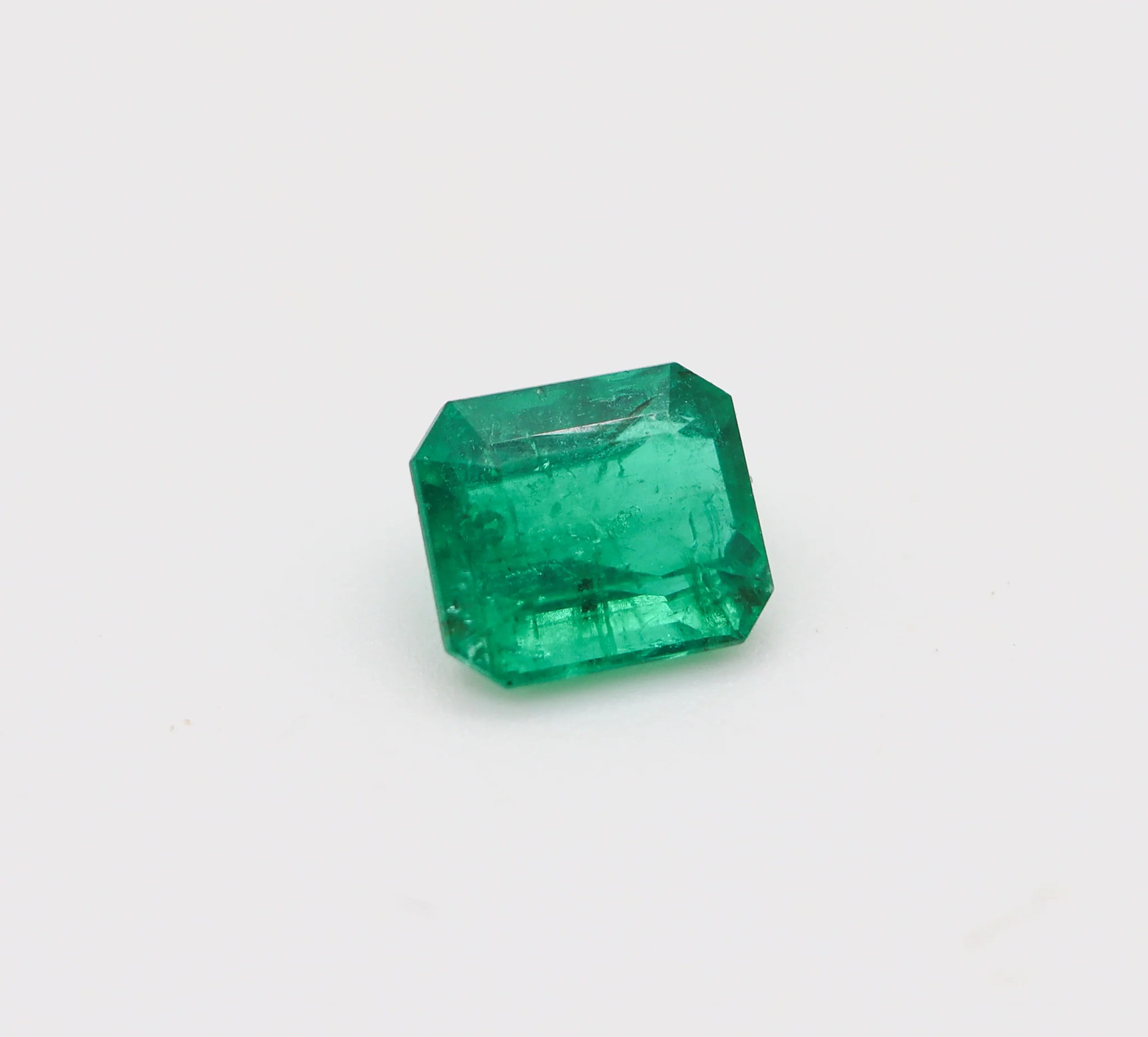 CERTIFIED Emerald Rectangular Shape Vivid Green 2.89 Carats AGL-1128590