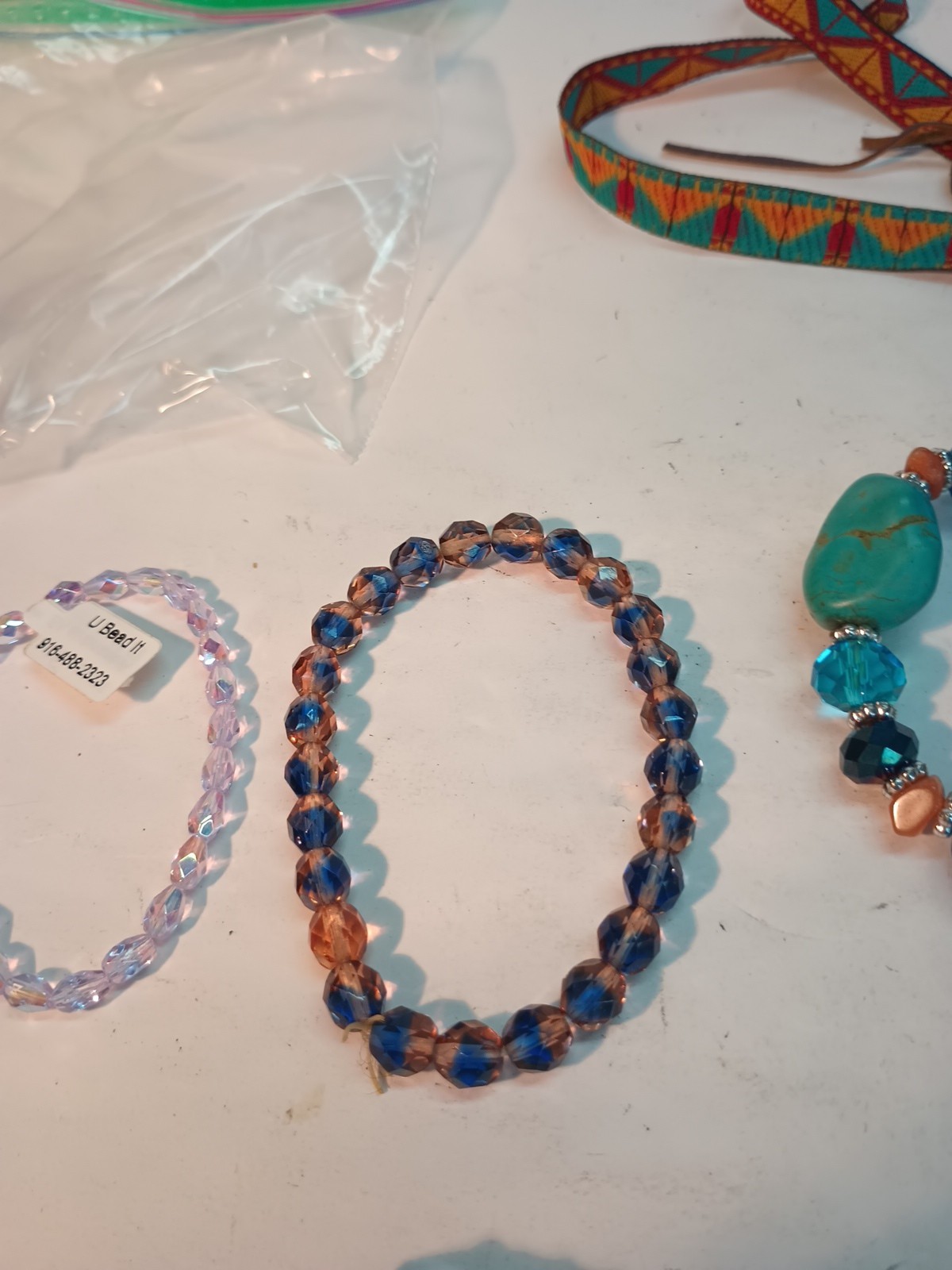 (1) Pre-owned Vintage Amazing 22 Costume Jewelry Pieces Not Sure If Some Might