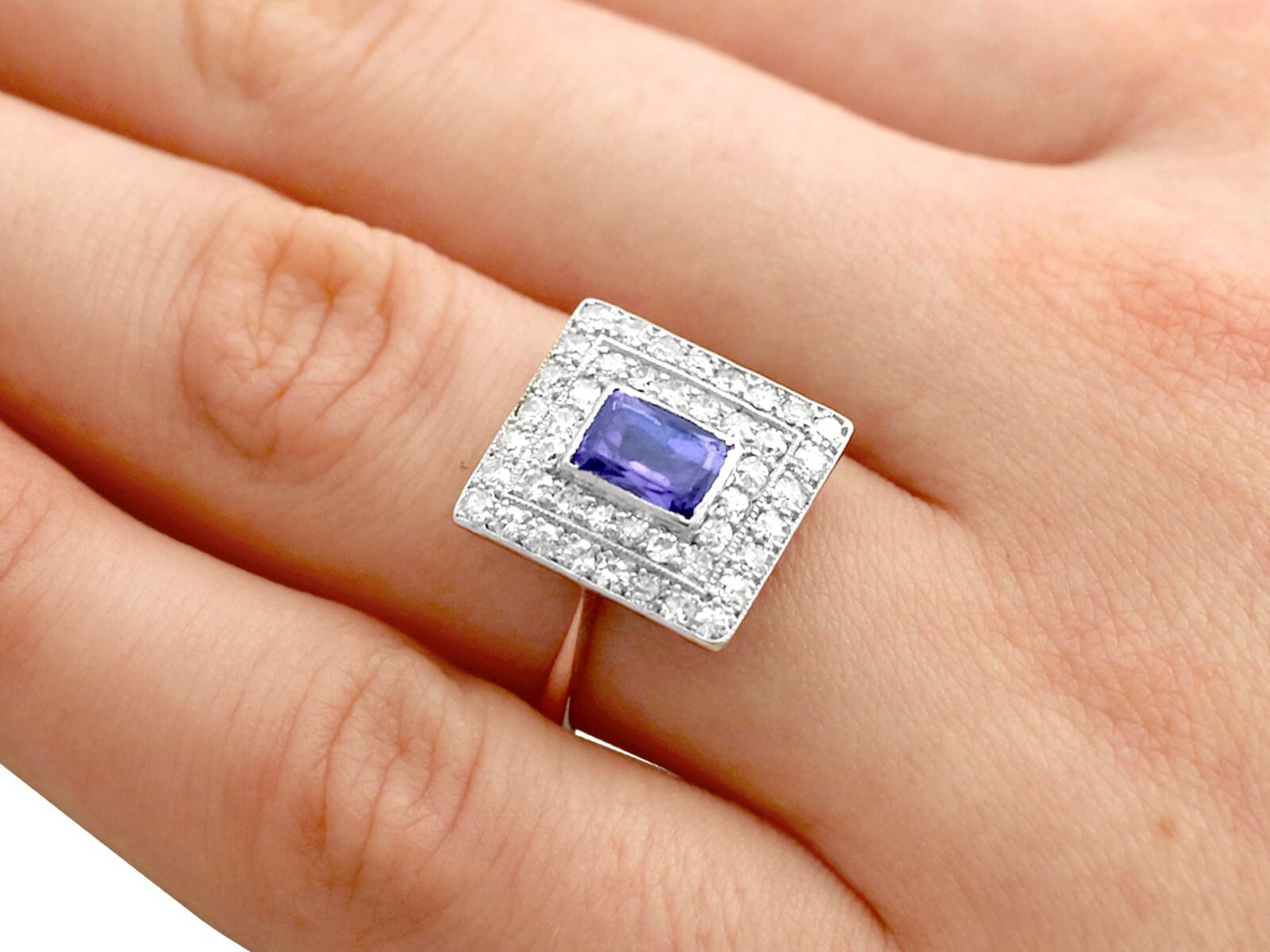 Vintage 0.78Ct Tanzanite and 0.92Ct Diamond 18K White Gold Dress Ring
