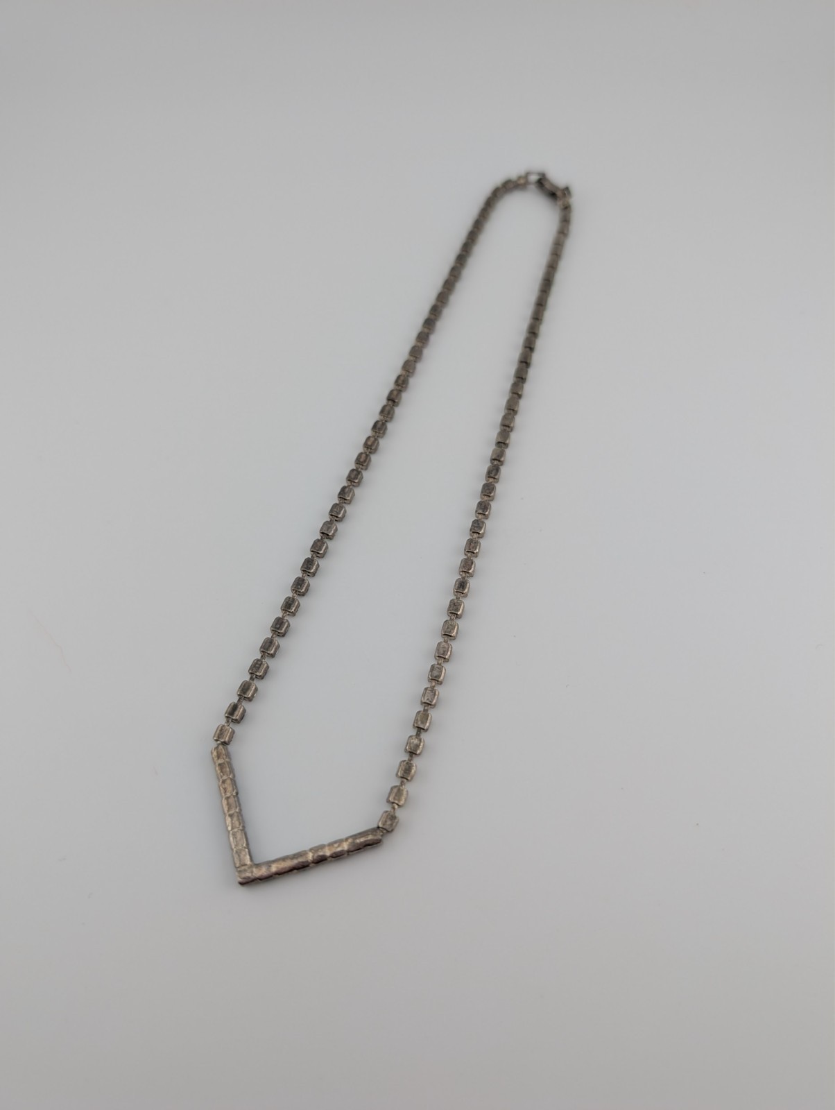 Vintage Silver Tone White & Black Glass Rhinestone V Point Necklace