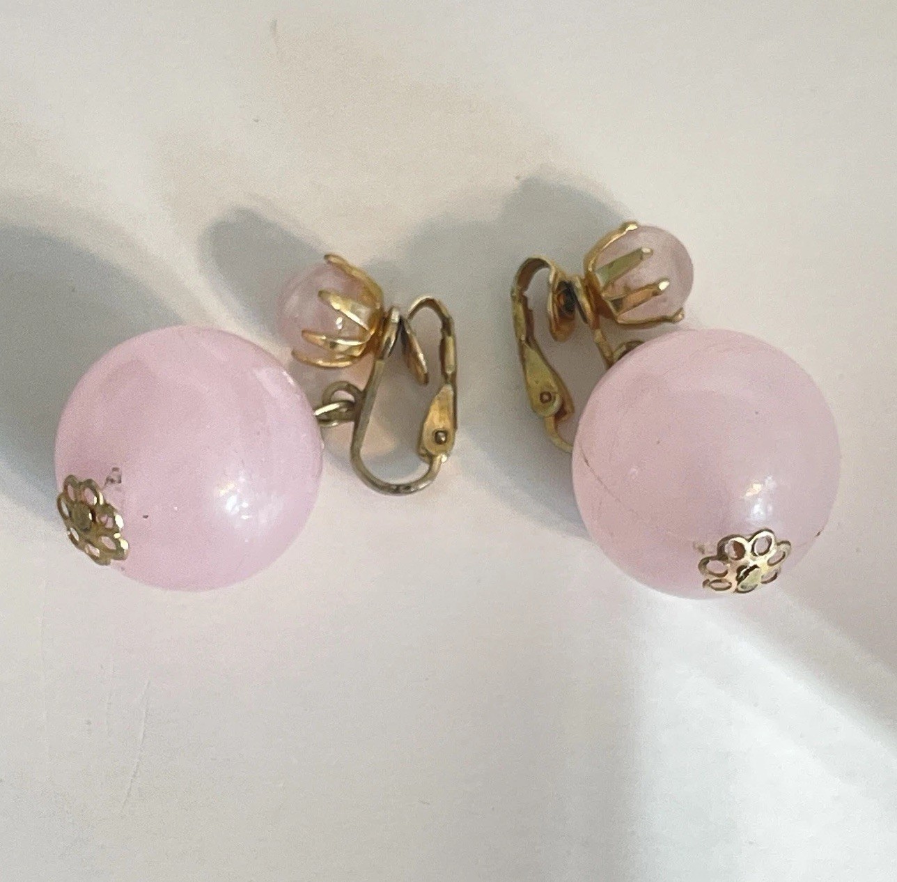 Vintage Pink Large Lucite Ball Drop Dangle Clip On Earrings Thermoset Prong