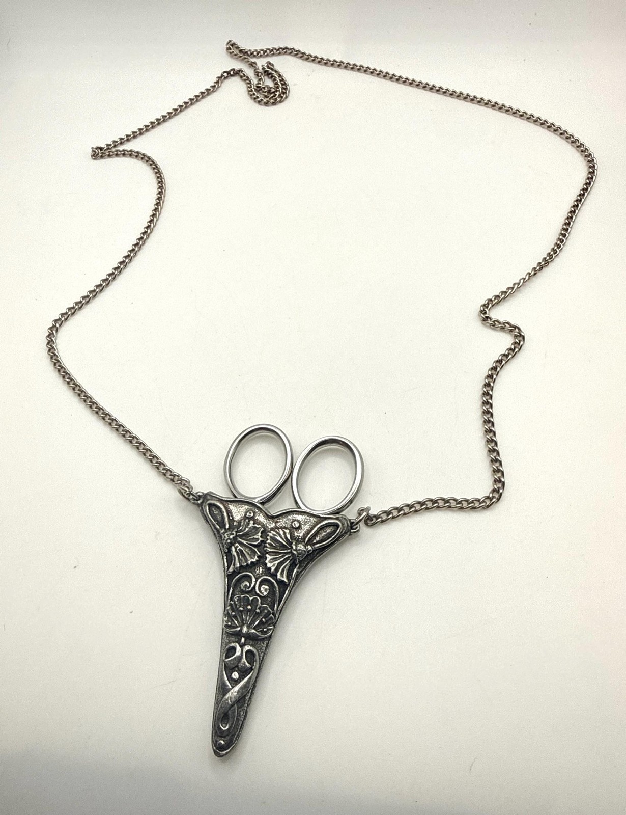 Vintage pewter floral made in England embroidery sewing scissor holder necklace