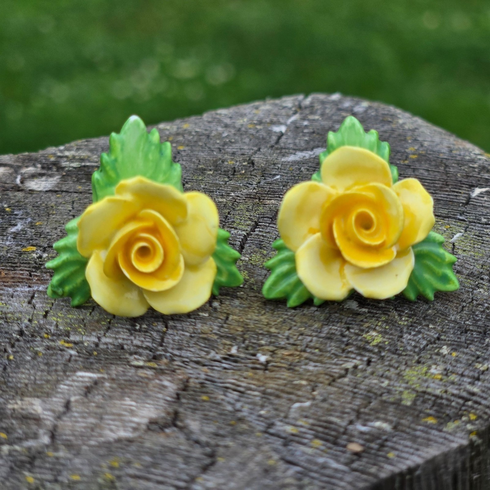 Vintage Denton England bone china Screw Back Earrings Hand-Painted Yellow Roses