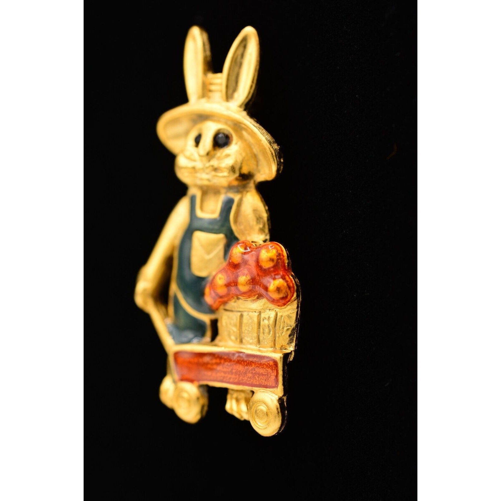 Danecraft Vintage Bunny Rabbit Brooch Pin Enamel Wheelbarrow Garden Easter BinA1