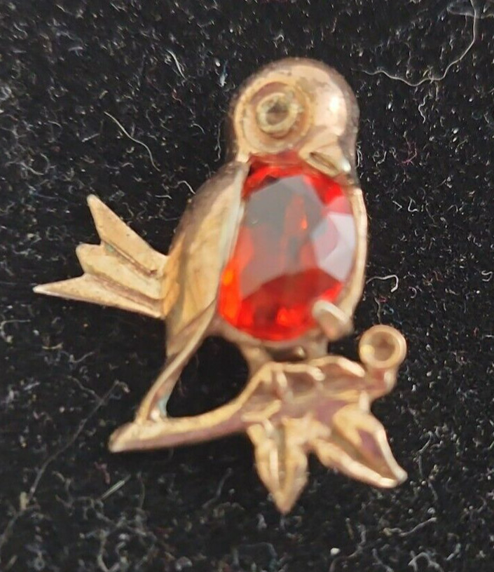 Lot of Vintage Fashion Jewelry, Necklace, Bracelets, Brooches, Beads Rhinestones