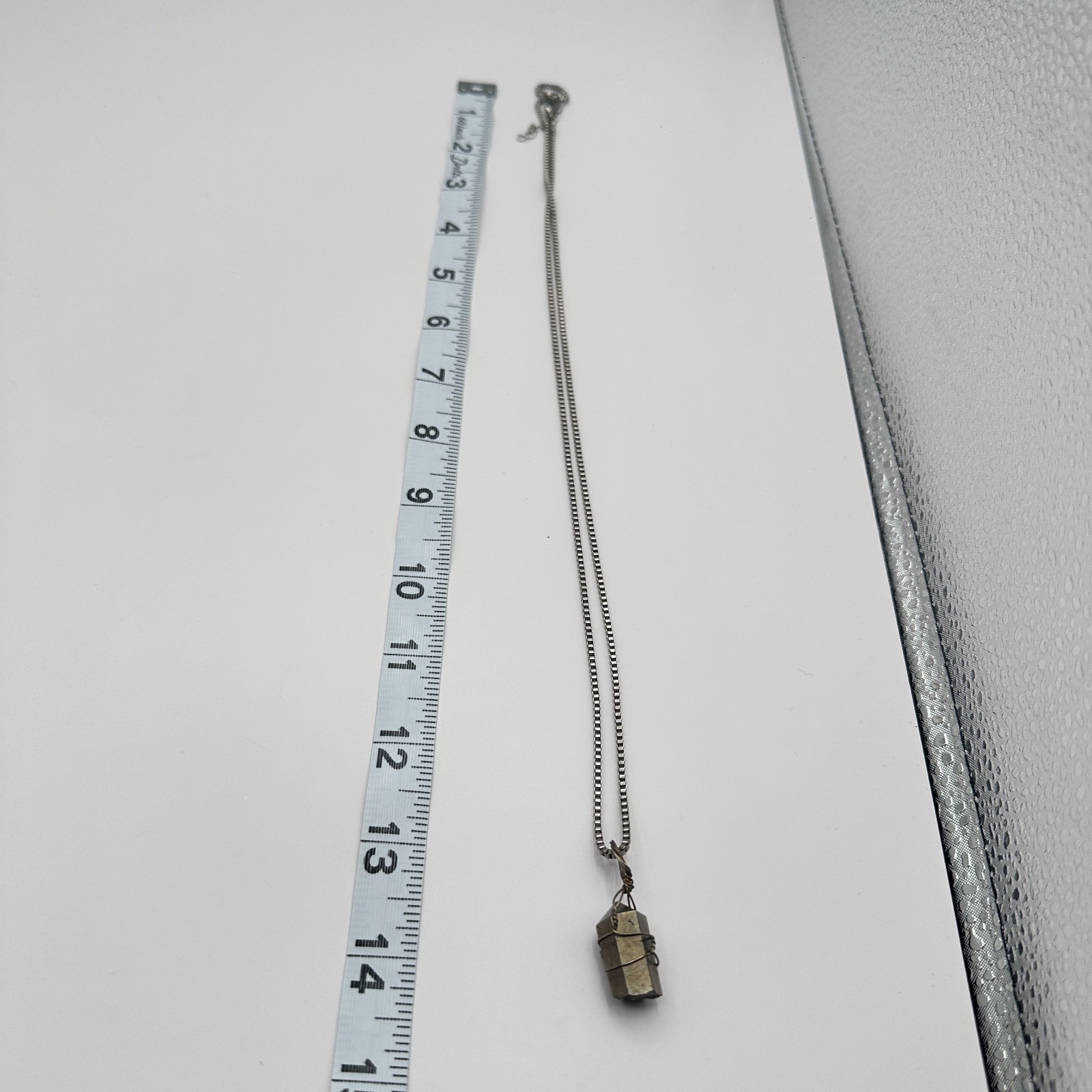 Vintage 90s Wire Wrapped Pyrite Point Pendant Necklace Women’s Classic Jewelry
