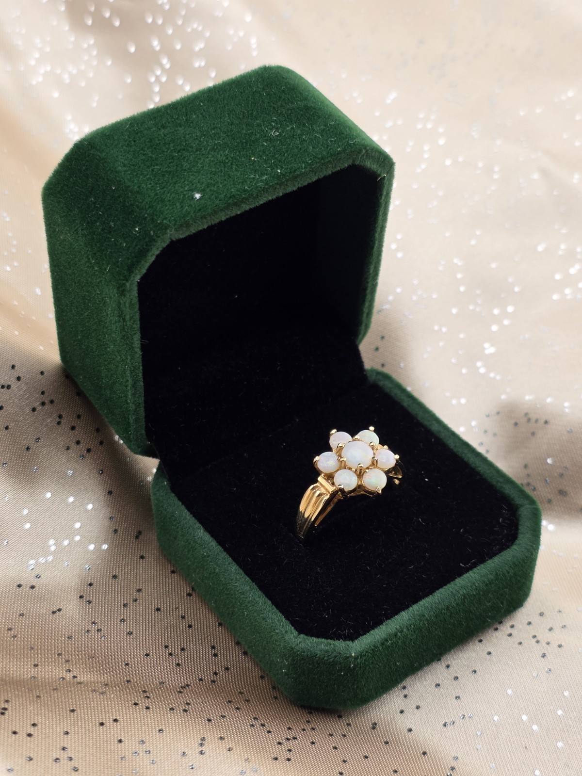Antique 10K Solid Gold Natural Opal Cluster Ring Floral Estate Size 7.75. W Box.