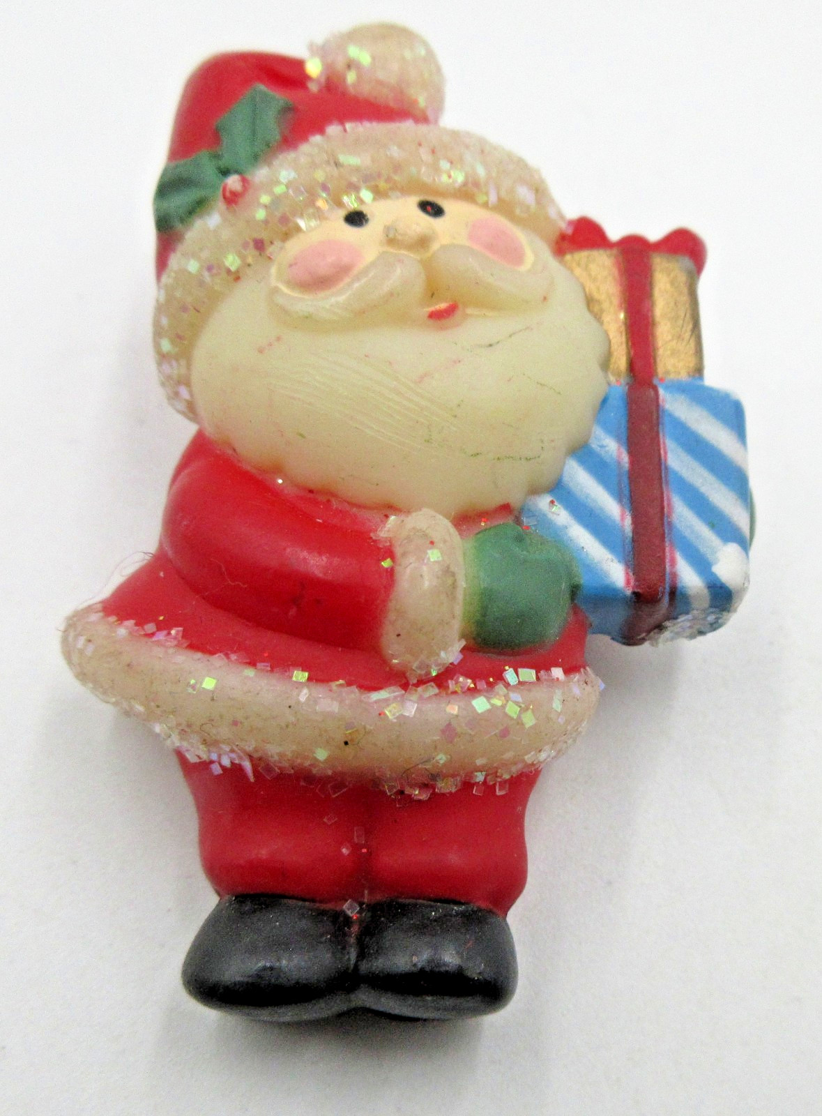 VTG FUN WORLD Santa Claus CHRISTMAS Brooch red HOLLY BERRY hat silver tone pin