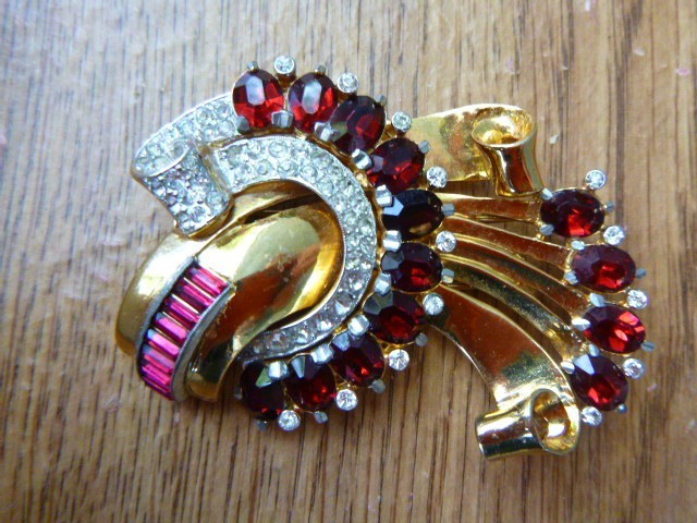 Vintage Large Coro Fur Dress Clip Foiled Ruby Rhinestone Gold Plate Brooch 1920’
