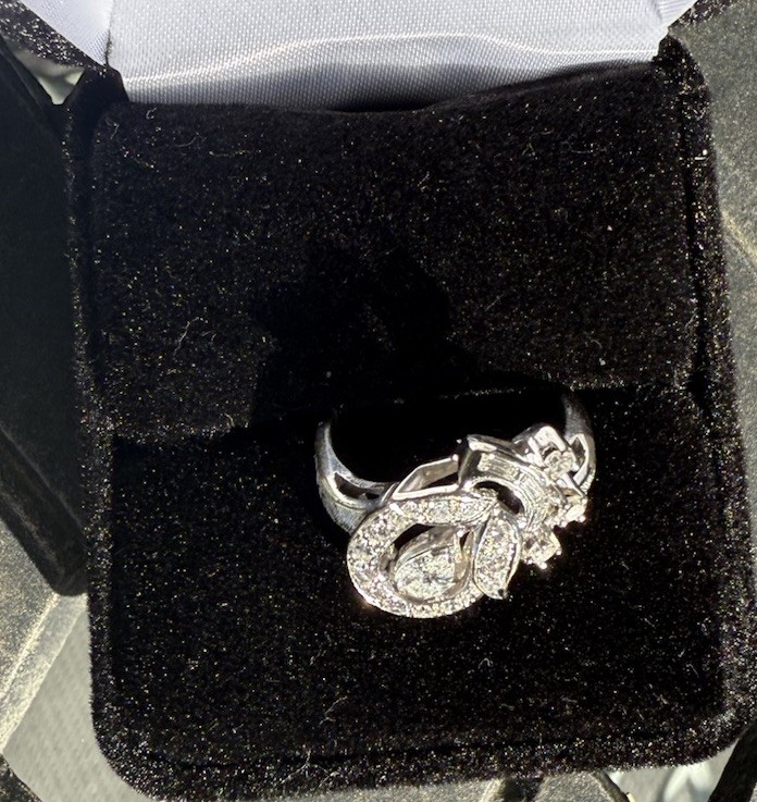 Retro Floral Cluster Diamond Pear 14k Vintage Wedding anniversary Ring Art Deco?