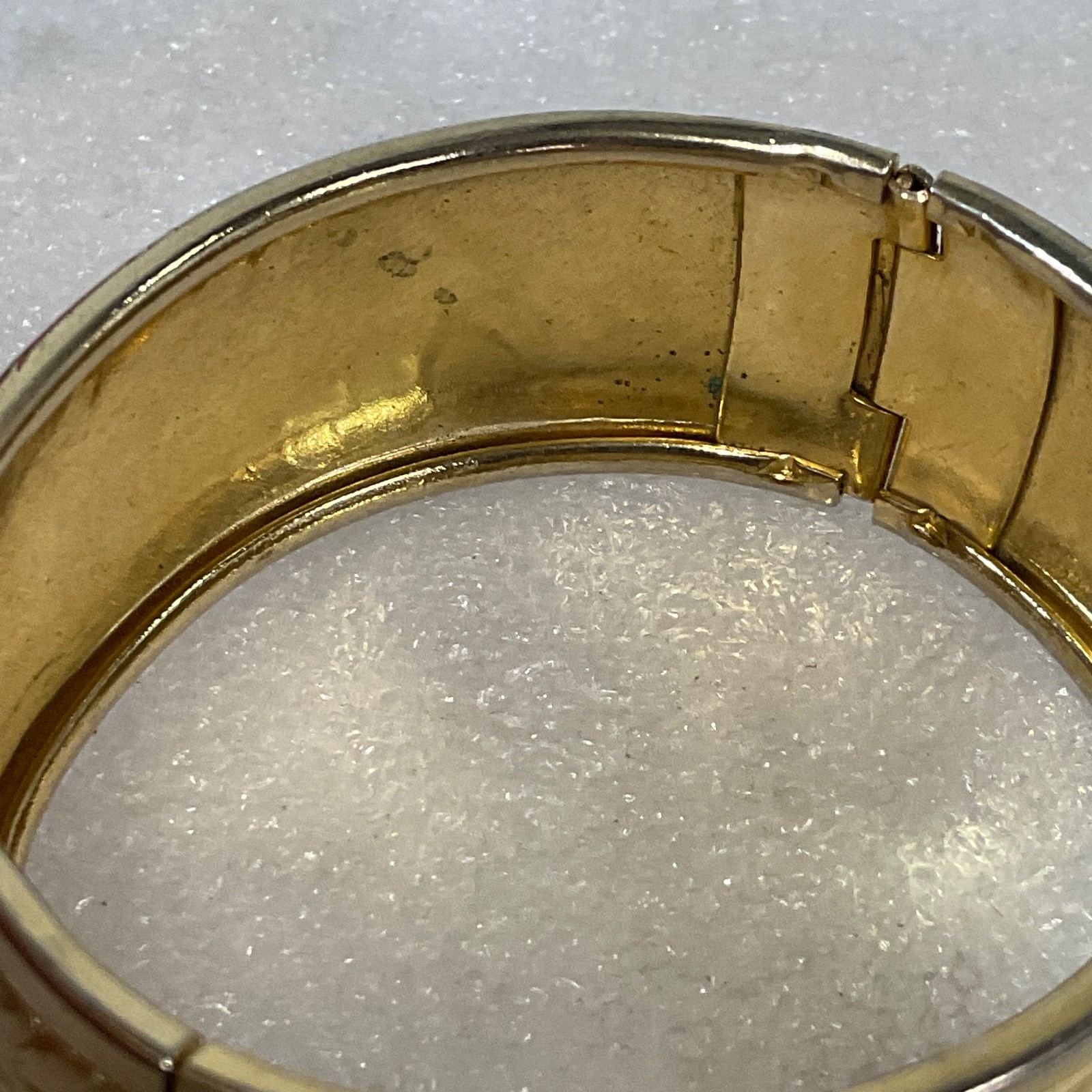 Vintage Coro Gold Tone Hinged Bangle Bracelet 7.25in Floral Engraved SafetyChain