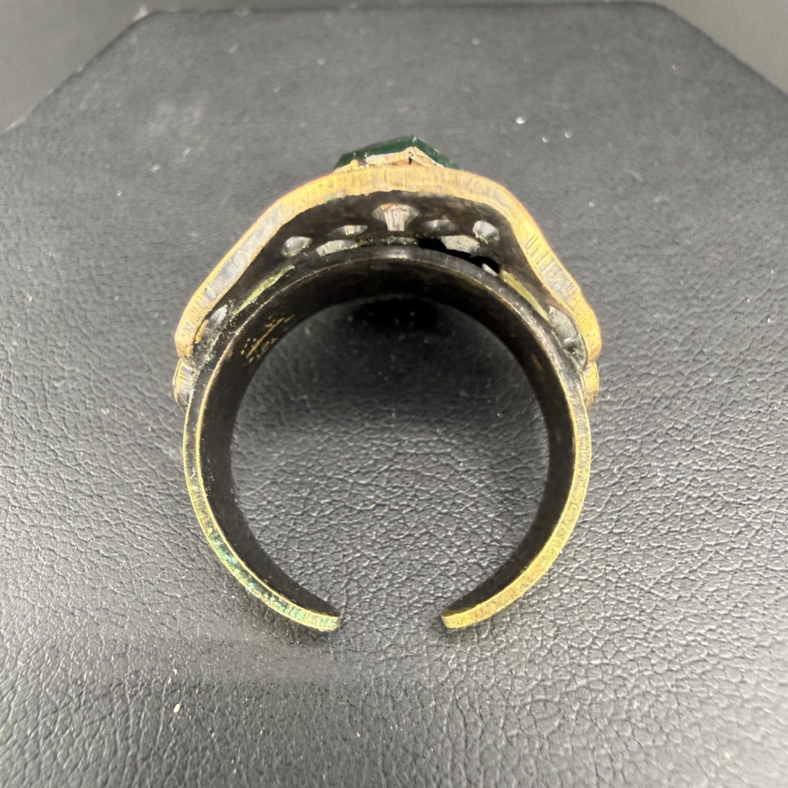 Vintage Rhinestone Ring Dark Green Gold Tone Size 8