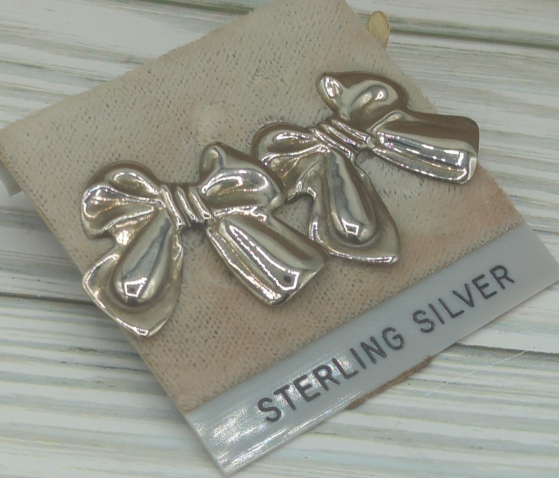 Vintage Sterling Silver Bow Shaped Earrings 1980’s May Company